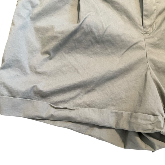 A NEW DAY sage green high rise pleated cuffed shorts size XL - Picture 3 of 7